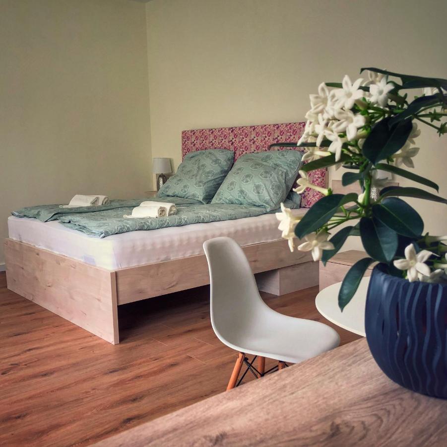 Moment Apartments 索尔诺克 外观 照片